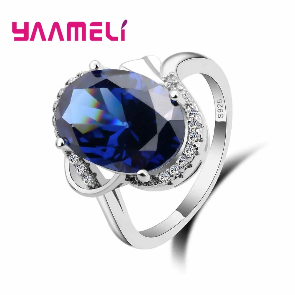 

Женское кольцо из серебра 925 пробы, с фианитом