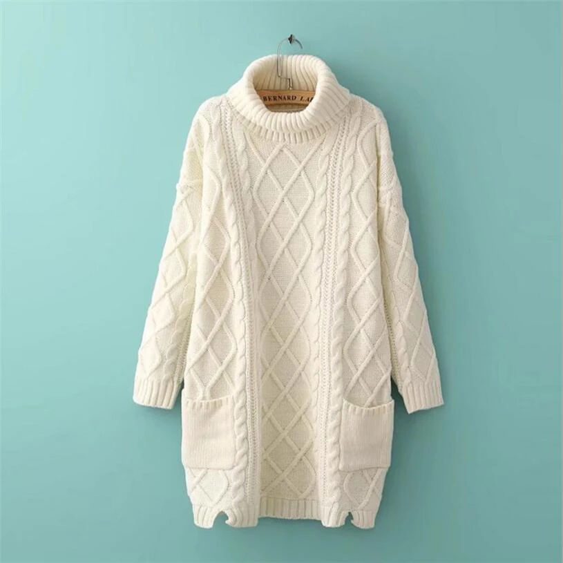 Женское трикотажное теплое платье белое вязаное свитер с высоким воротником и