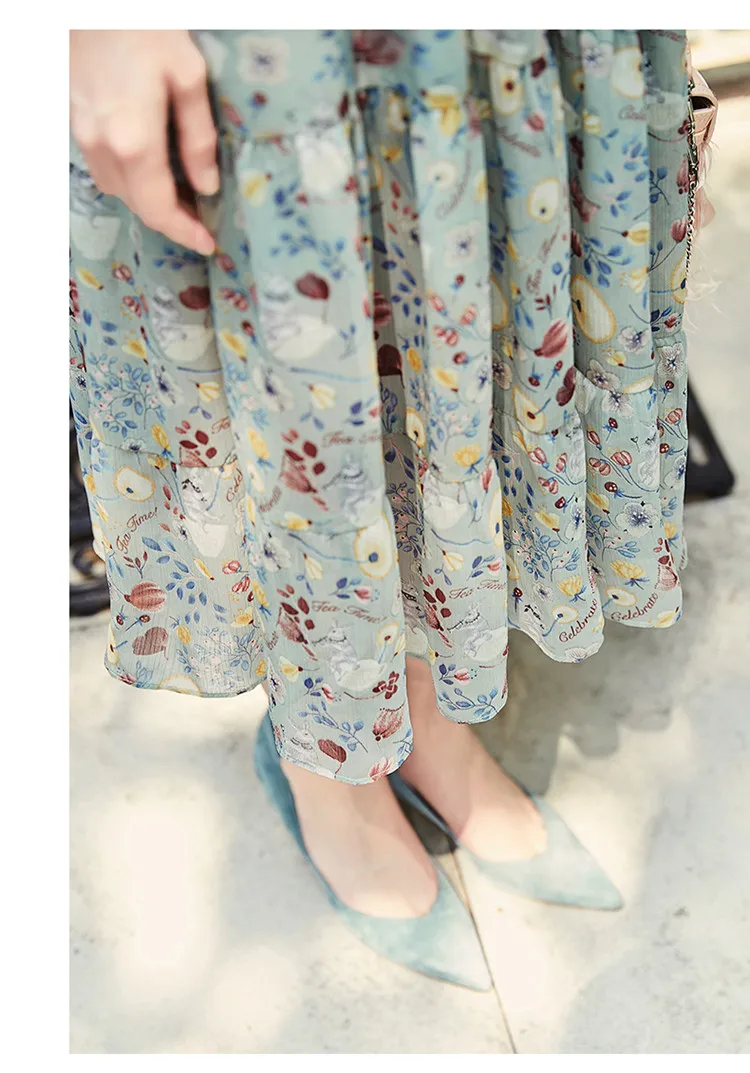 ARTKA Early Spring and Summer New Women Drawstring Ruffled Lady Elegant Garden Floral Dress LA10686Q