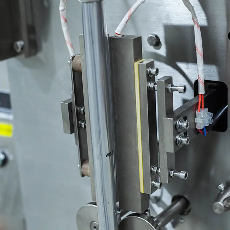 Автоматическая 3 или 4 стороны запайки Саше мед/кетчуп упаковочная машина |