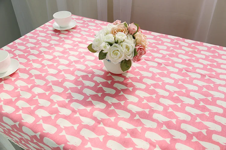 Розовая хлопковая льняная скатерть на заказ с принтом Кита кружевной отделкой