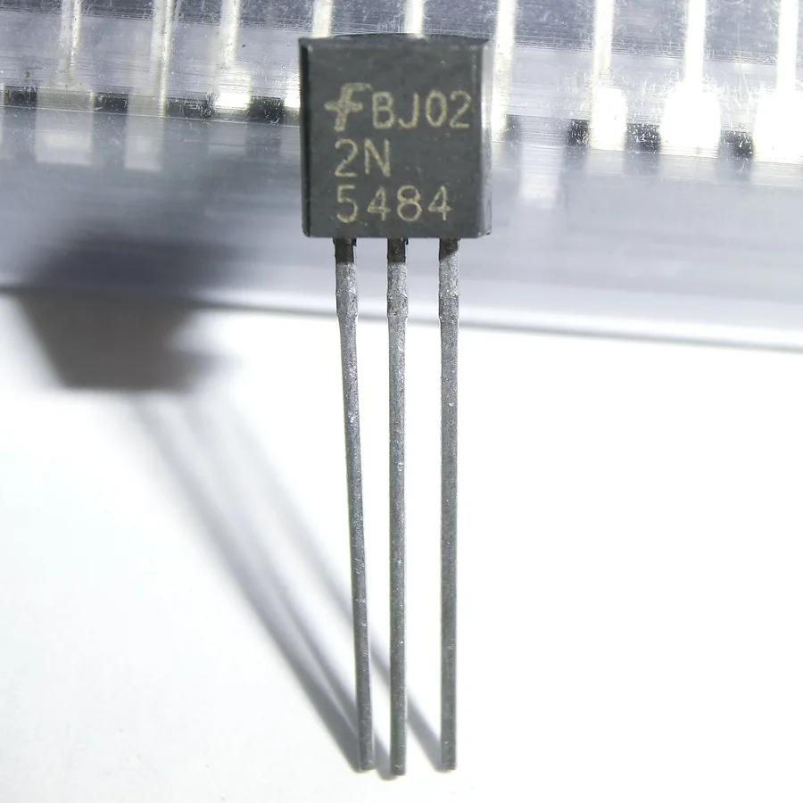 

5 шт. 2N 5484 2N5484 TO92