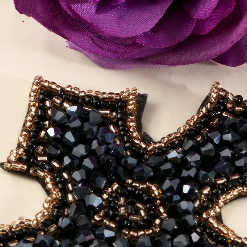 Черный крест Форма ручной работы Бусины и Бисер Аппликация для костюмы платье