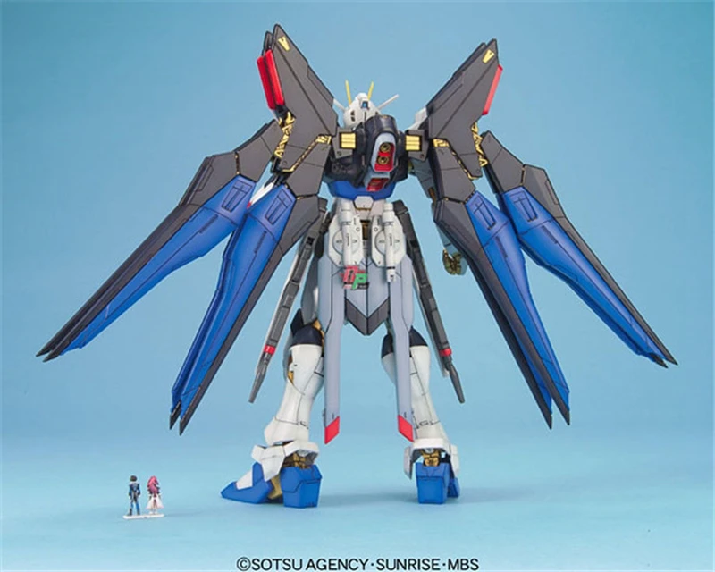 Bandai Gandam модель MG 1/100 Страйк Фридом Гандам группа устойчивый ПВХ собранная модель игрушки куклы