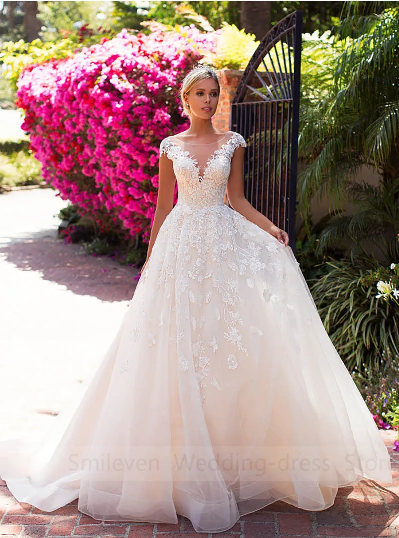 smileven A-Line Lace Wedding Dress 2019 Bride Gowns Lace Appliques Sexy Backless Robe De Mariage Wedding Long Dresses