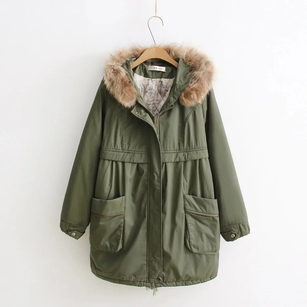 Женская теплая куртка с капюшоном серо зеленая хлопковая парка воротником из