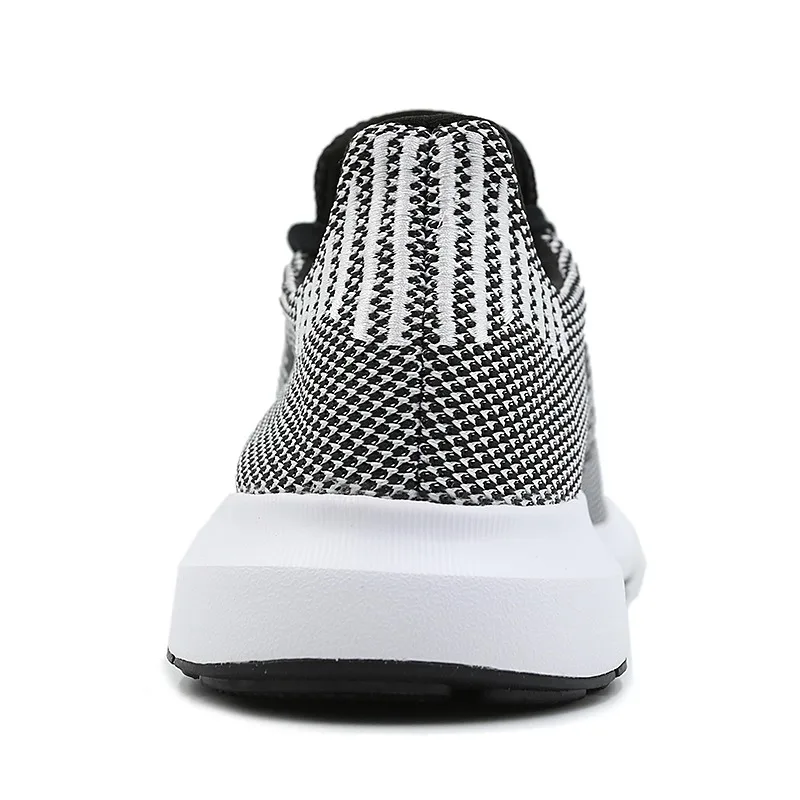Новое поступление! Оригинальные мужские кроссовки для бега от Adidas Originals Swift