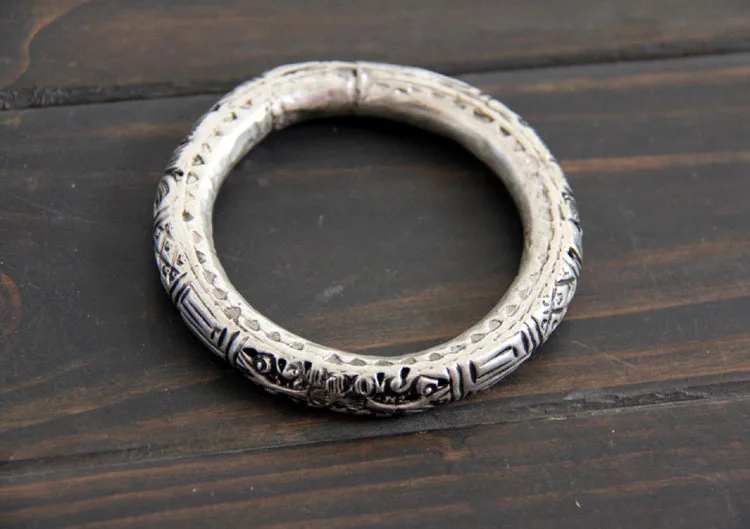 Модный телефон с замкнутым колокольчиком | Украшения и аксессуары