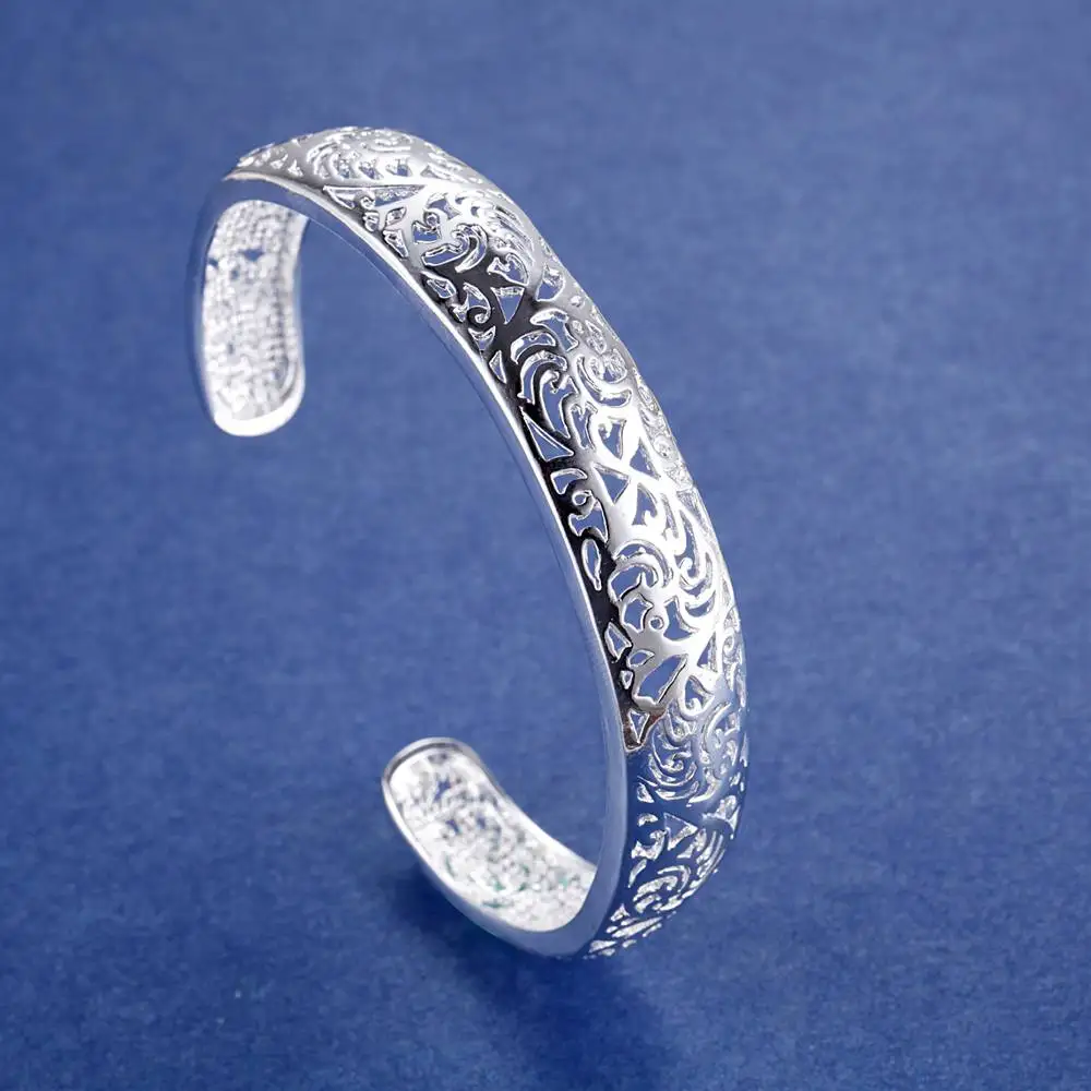 Браслет женский посеребренный с большим цветком из сплава | Украшения и