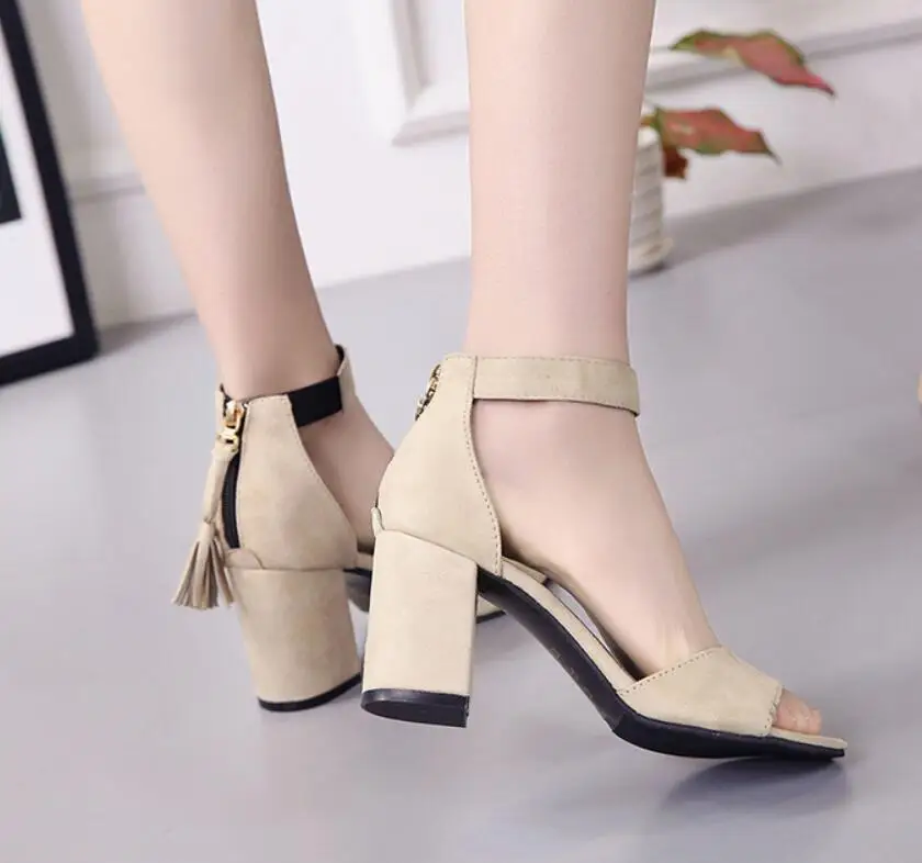 Высококачественные женские модные пикантные сандалии с бахромой на высоком