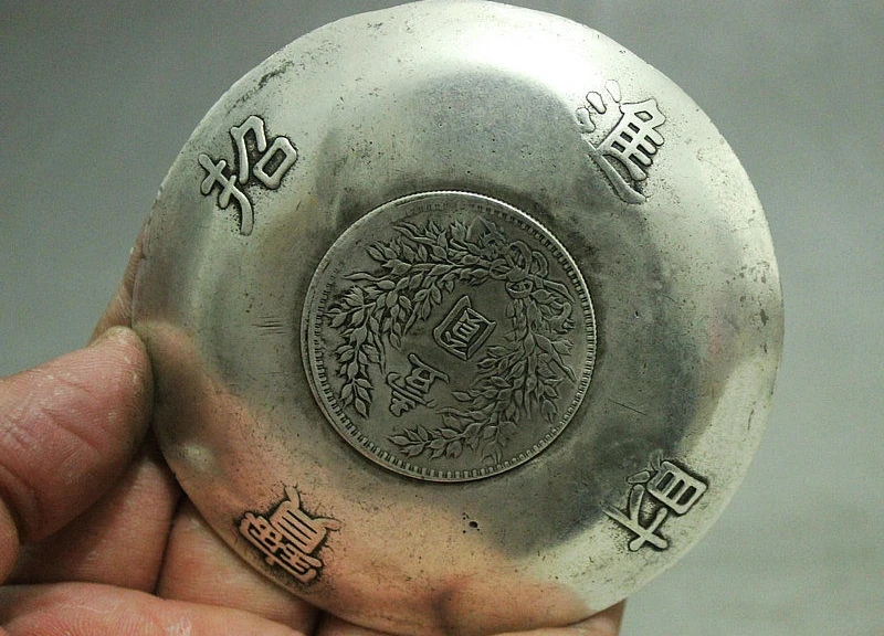 Collect Old Chinese Fengshui Miao Silver 2 Dragon Play globe Statue Dish Plate | Дом и сад
