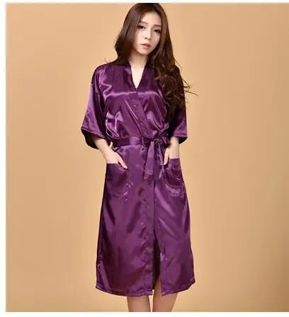 purple Женское шелковое атласное длинное свадебное платье для невесты и подружки невесты кимоно халат Feminino банный халат большой размер XXXL пеньюар Femme сексуальный халат - Цвет: purple