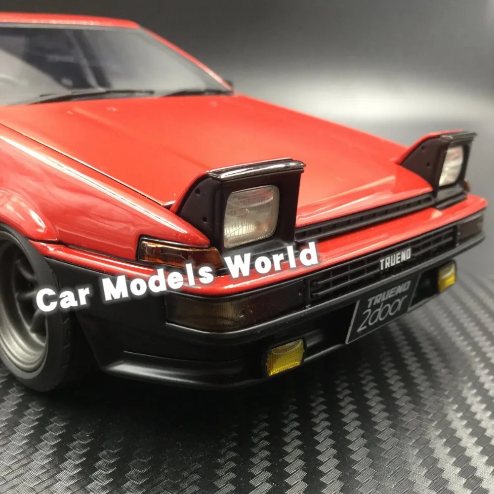 Полимерная модель автомобиля для IG-model спринтер Труэно (AE86) 2-дверный GT 1:18 (красный)