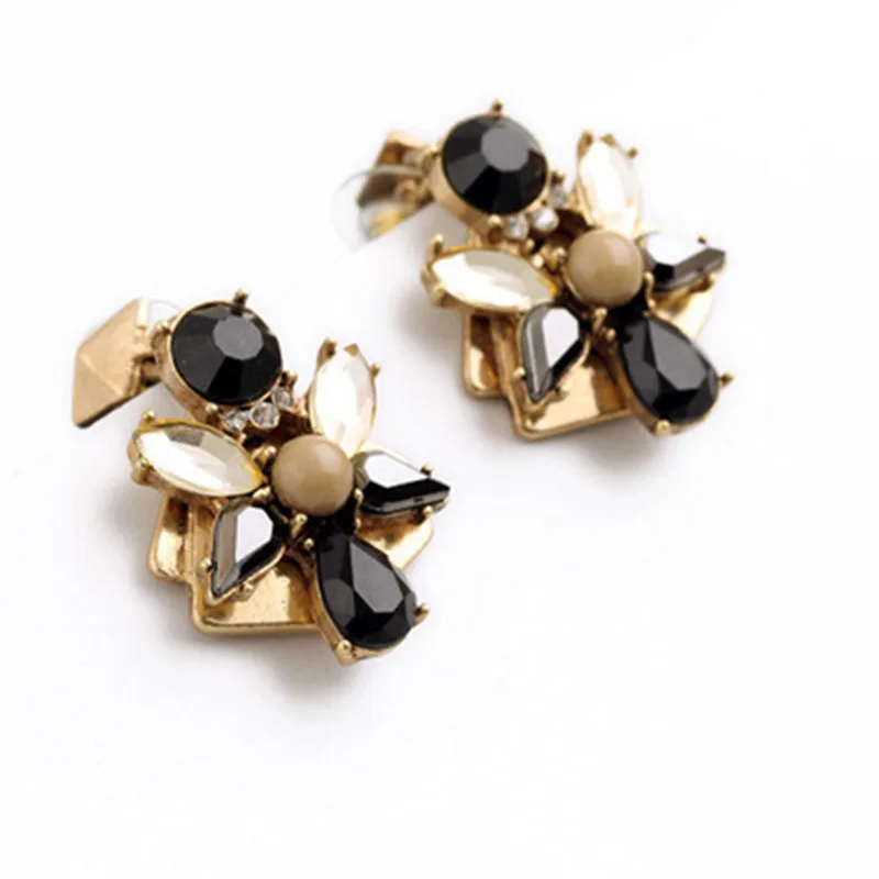 New Korean Upscale Jewelry Wholesale Fashion Elegant Temperament Distorted Color Rhinestone Stud Earrings for Women | Украшения и