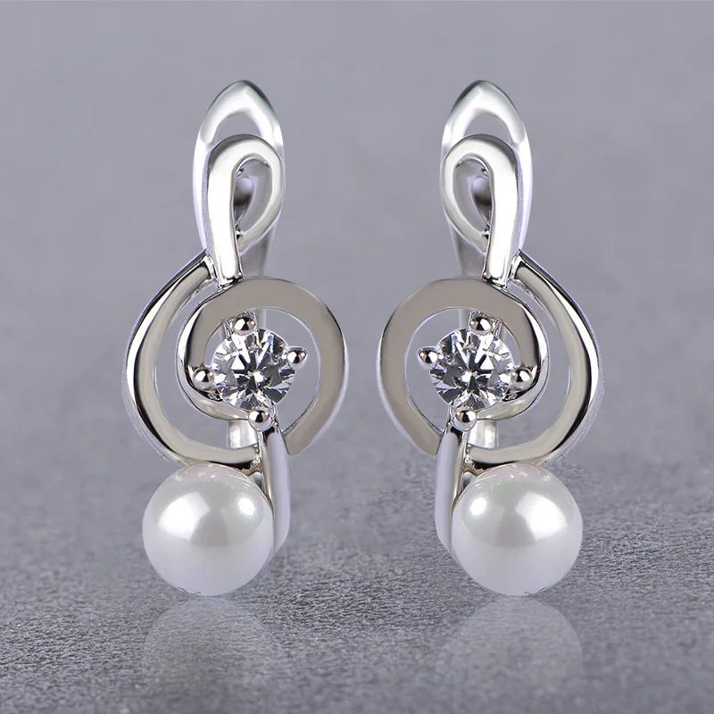 Женские серьги пусеты Blucome Серебристые с имитацией жемчуга в форме нот