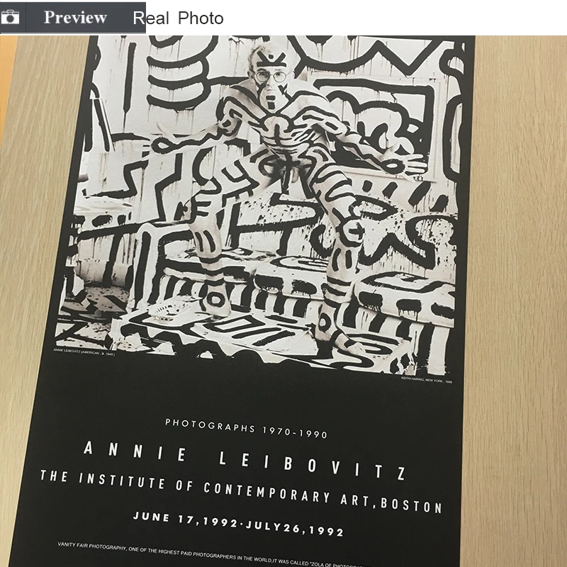 Черно белая абстрактная фотография постеры и фотообои с рисунком Энни Leibovitz