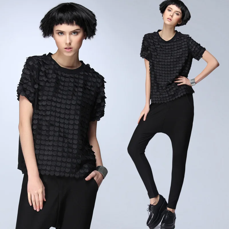 Женская шифоновая футболка с короткими рукавами черная свободная 3d декором лето