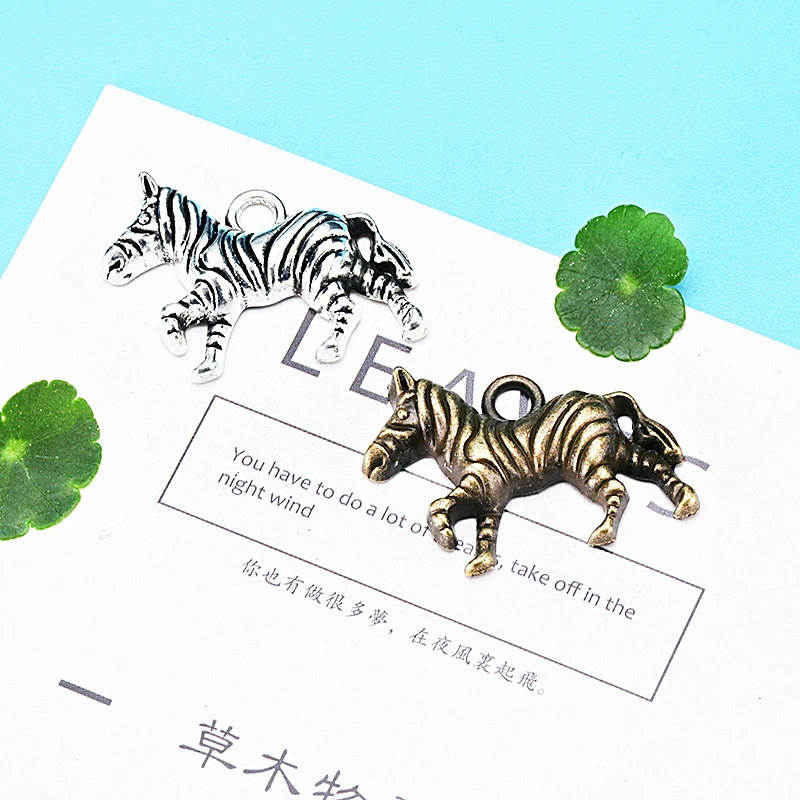 Подвеска в виде лошади из сплава для изготовления ювелирных изделий своими