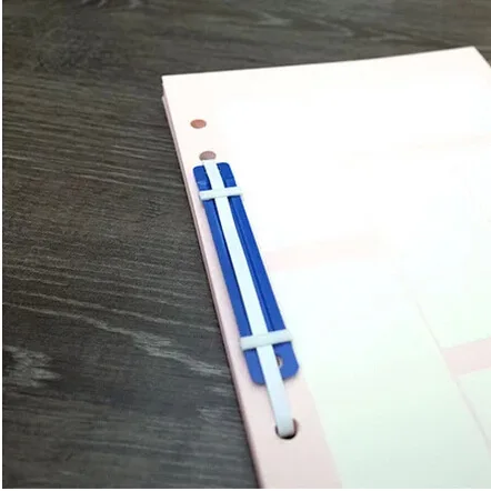 Два отверстия связывания бар и два кнопка для цвета Пластиковые связующий зажим