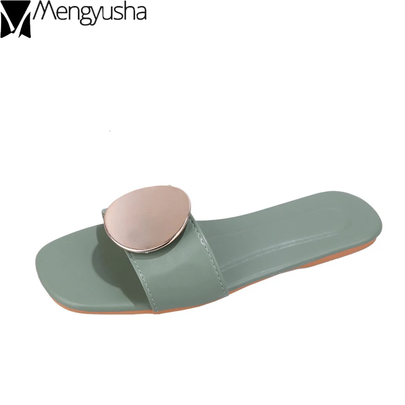 Короткие тапочки с металлической пряжкой женская обувь ярких цветов