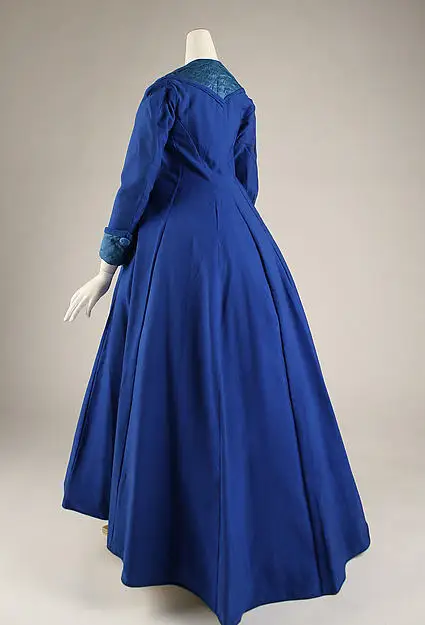 Early 1870s Royal Blue Cotton Long Dressing Gown | Женская одежда
