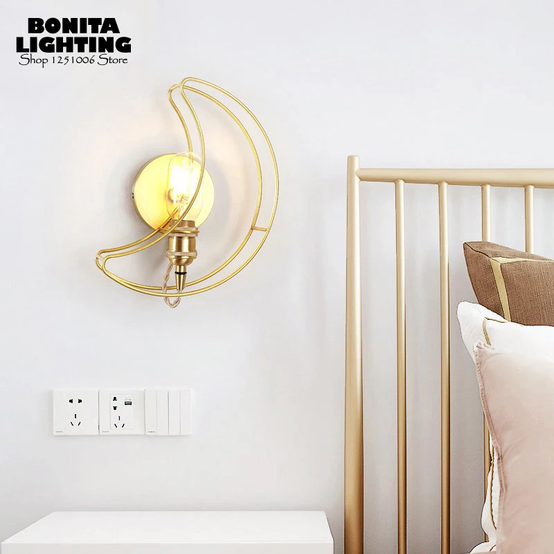 Настенный светильник в скандинавском стиле латунный настенный виде Луны бра