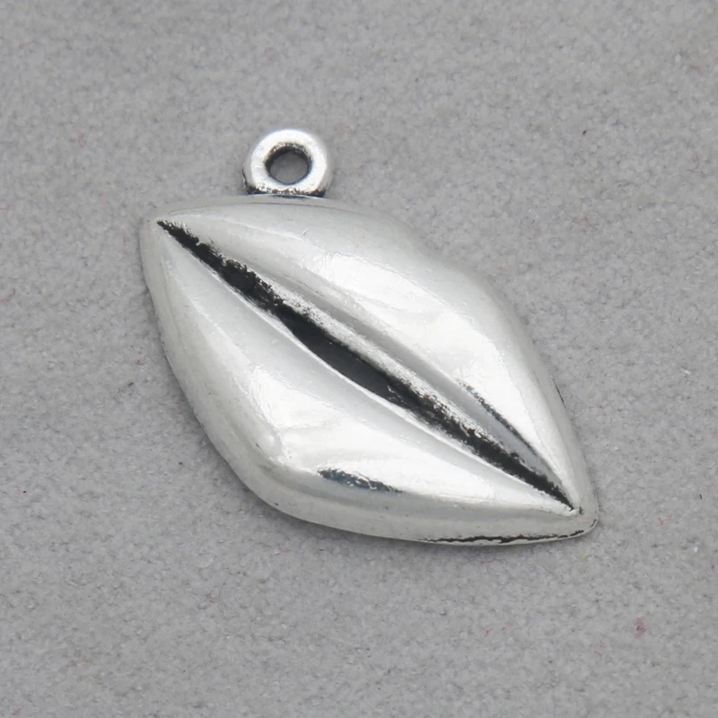 

RAINXTAR Fashion Vintage Single Side Lady Mouth Shape Alloy Charms 15*22mm 20pcs AAC1130