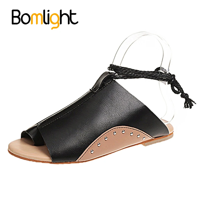 Bomlight 2018 обувь с заклепками Zapatos Mujer летние сандалии женская на плоской подошве