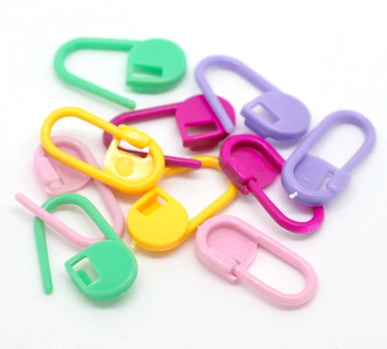 200PCs пластиковые маркеры держатель иглы клип спицы для вязания крючком стежка