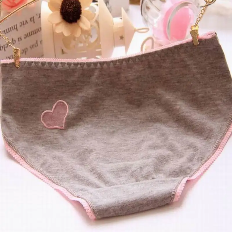 4 шт./лот лидер продаж Детские трусы для девочек нижнее белье трусики с принтом Love
