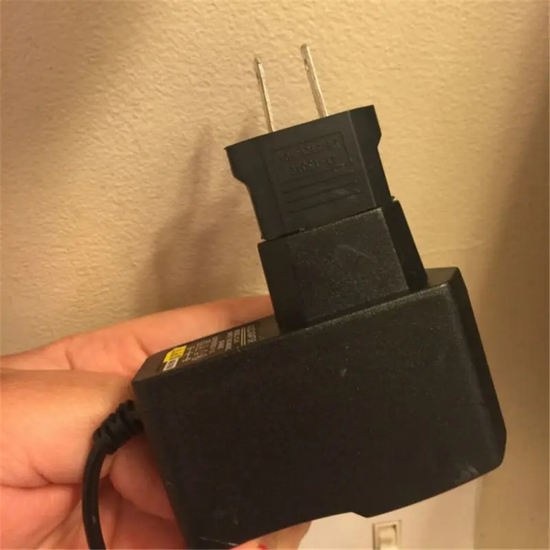Новый Портативный путешествия Мощность Plug адаптер ЕС ЕВРО в США конвертер AC