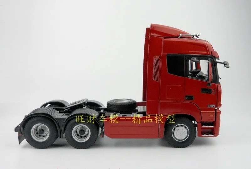 Коллекционная модель из сплава в подарок масштаб 1:24 Foton Dailmer Auman GTL литая