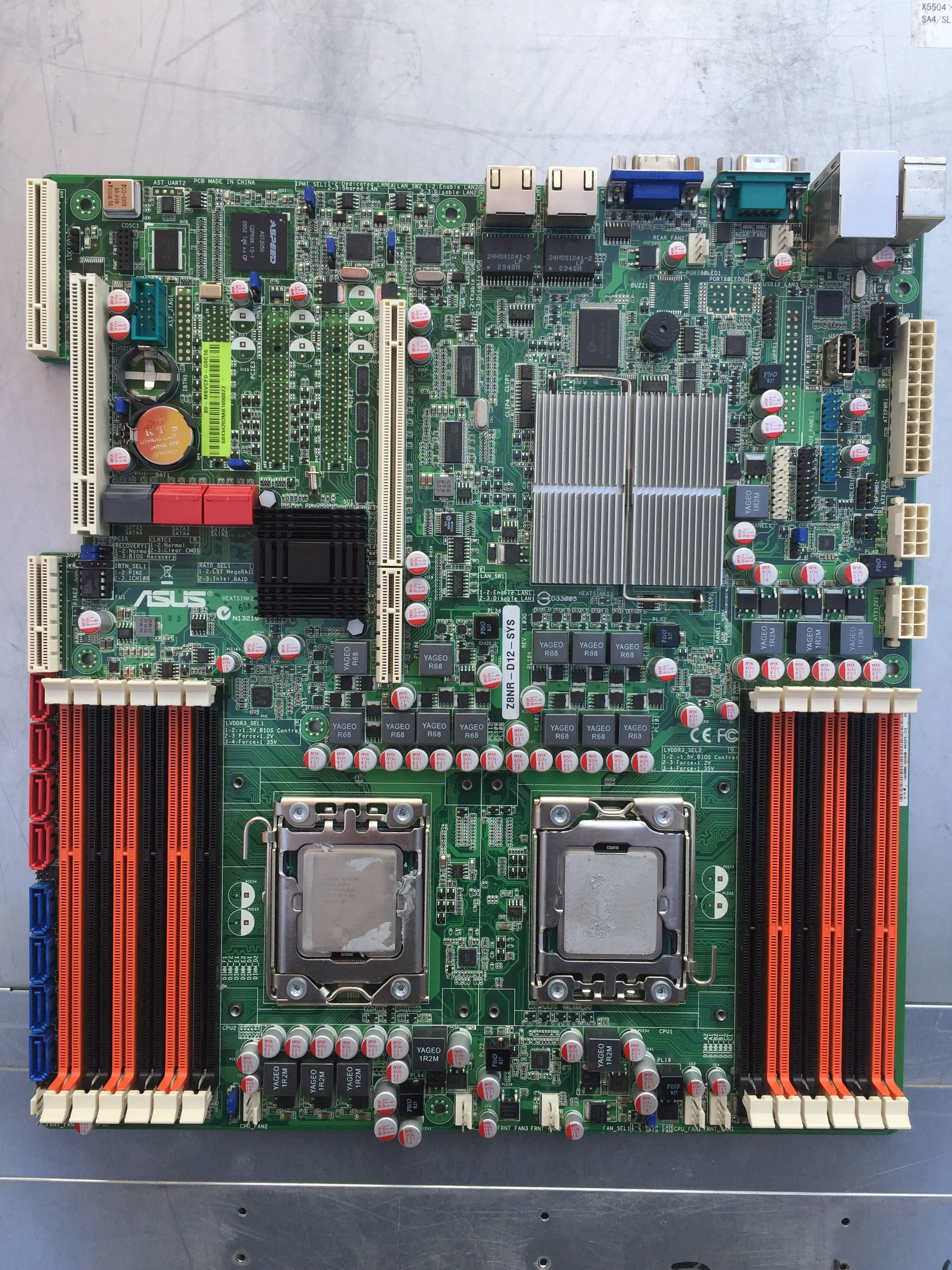 Материнская плата ASUS Z8NR D12 SYS Server Socket 1366 DDR3 USB2.0 X5650 X58 Настольная материнская