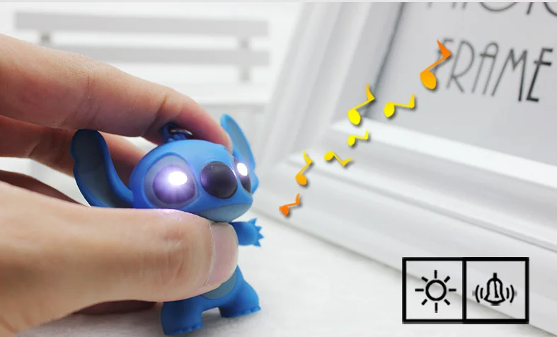 27 стилей Новое прибытие мультфильм Лило и стежок брелок LED звук флеш-веревка
