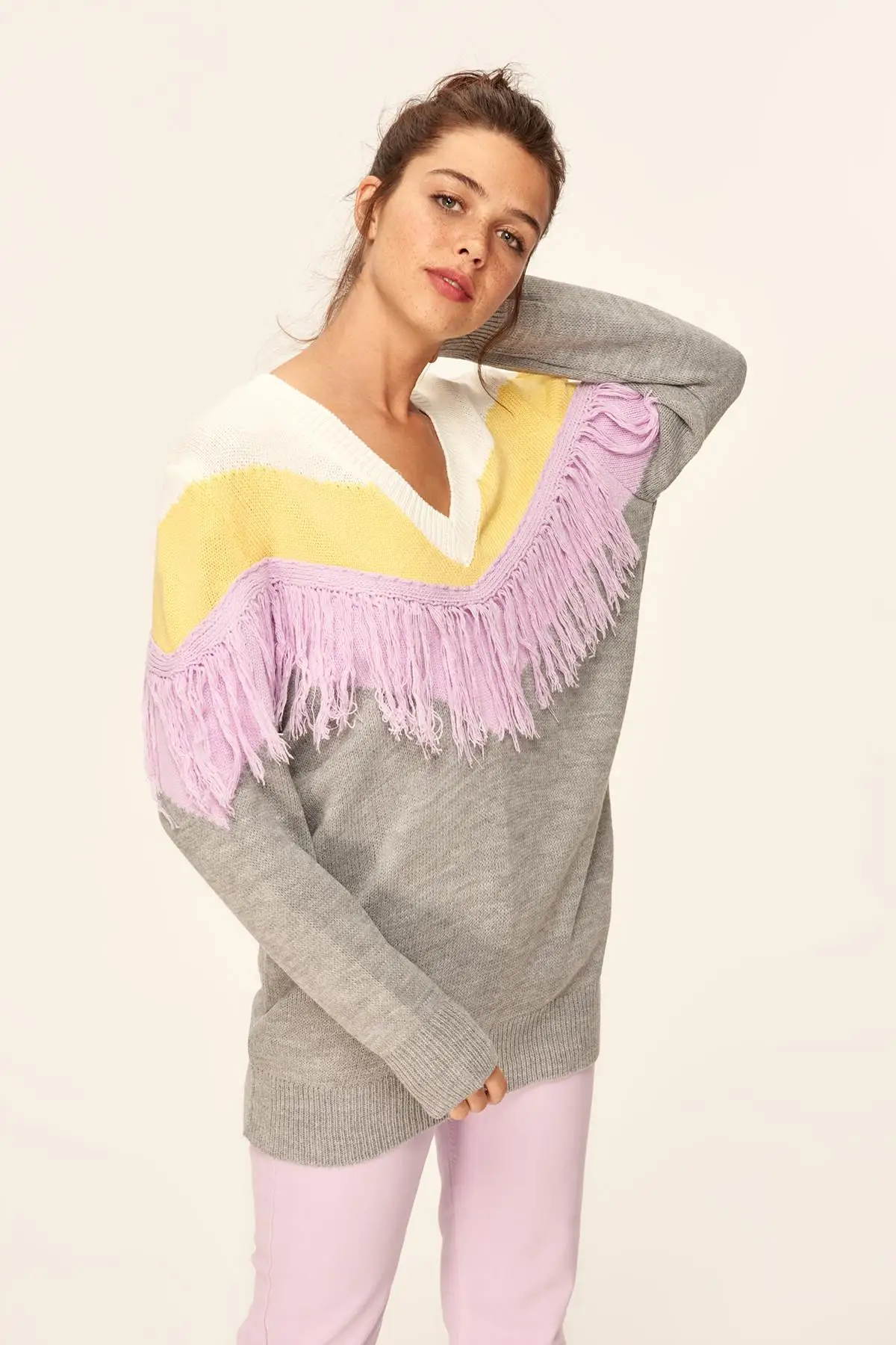 Trendyol Gray Tassels Sweater TCLAW19DU0032 |