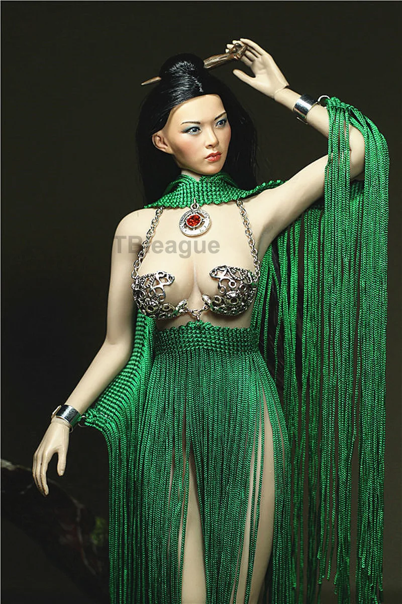 Сделанный на заказ 1/6 масштаб соединенная с бахромой юбка драгоценный камень