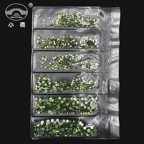 Light Green 1440 шт разноцветные стразы разных размеров для приклеивания стекла, стразы с плоской задней частью, декоративные стразы Z211 - Цвет: Light Green