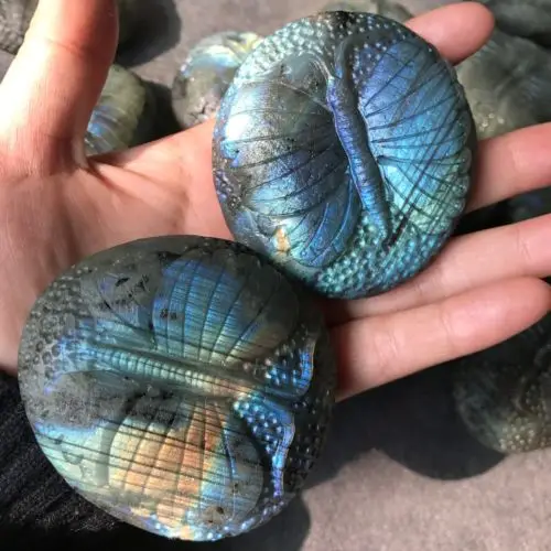 Natural labradorite hand carved butterfly skull quartz crystal Manual random 1pc | Дом и сад