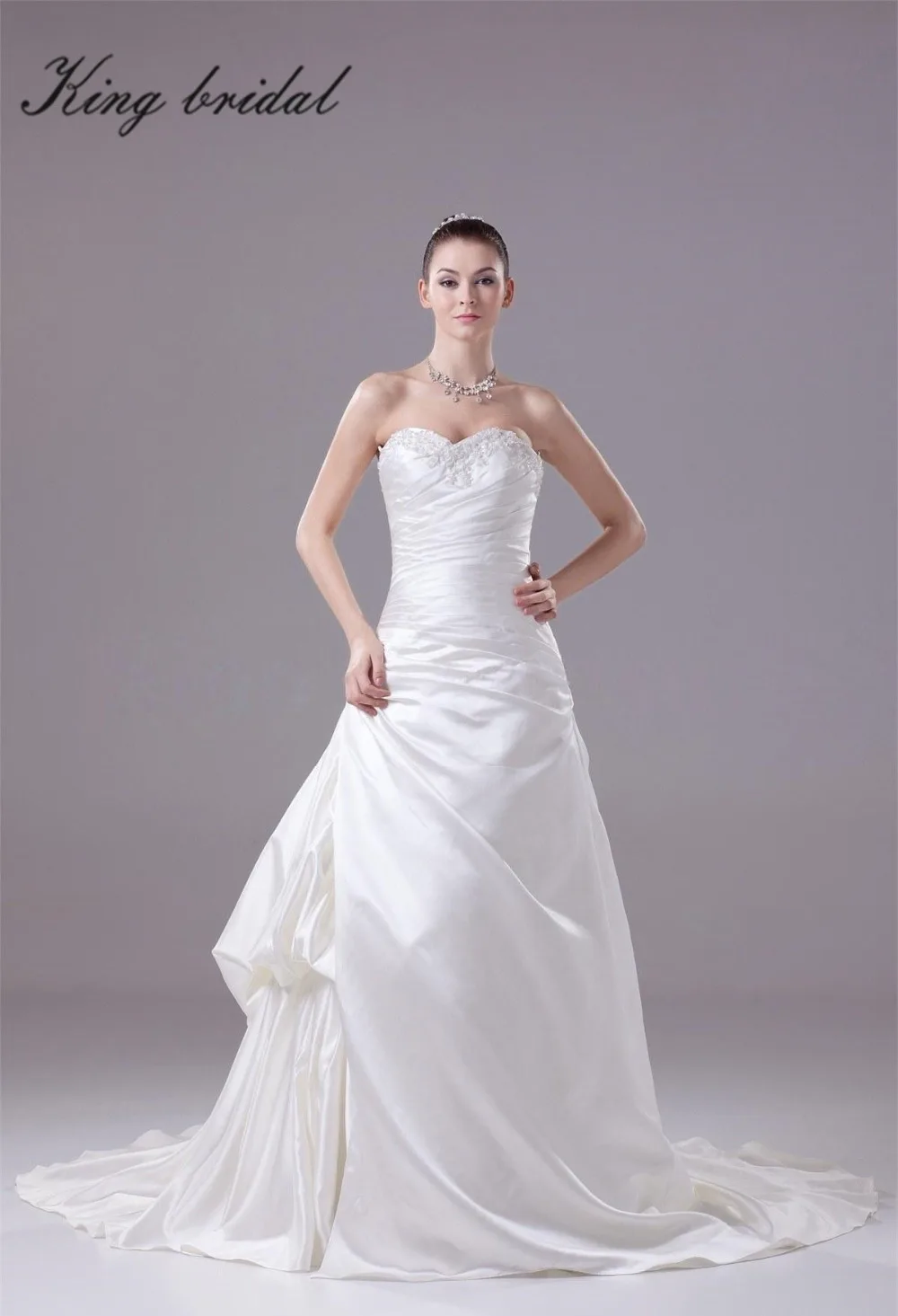 Аппликация Line Милая Суд Поезд Атласная Свадебное Платье 2017 Белый шнуровке