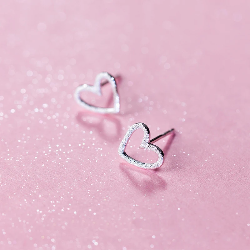 

MloveAcc 925 Sterling Silver Jewelry Women Fashion Cute Tiny 0.8cmX0.9cm Hollow Heart Stud Earrings Gift for Girls Kids Lady