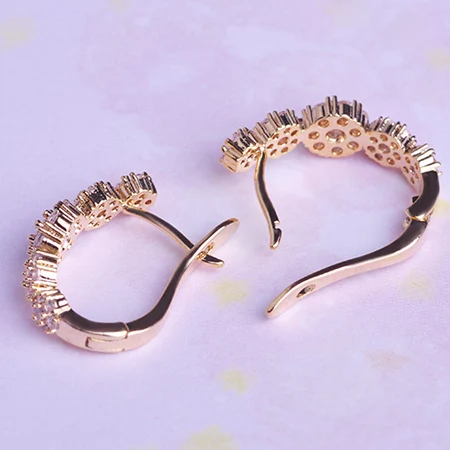 Женские серьги гвоздики с фианитом роскошные медные кристаллами и цветком