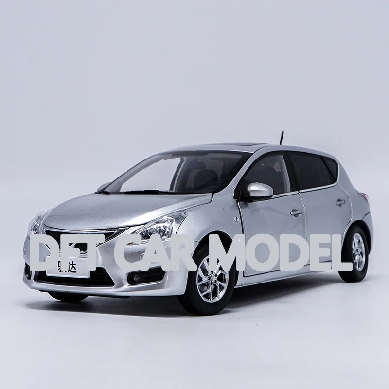 1:18 игрушечные автомобили из сплава модель автомобиля TIIDA детские оригинальные