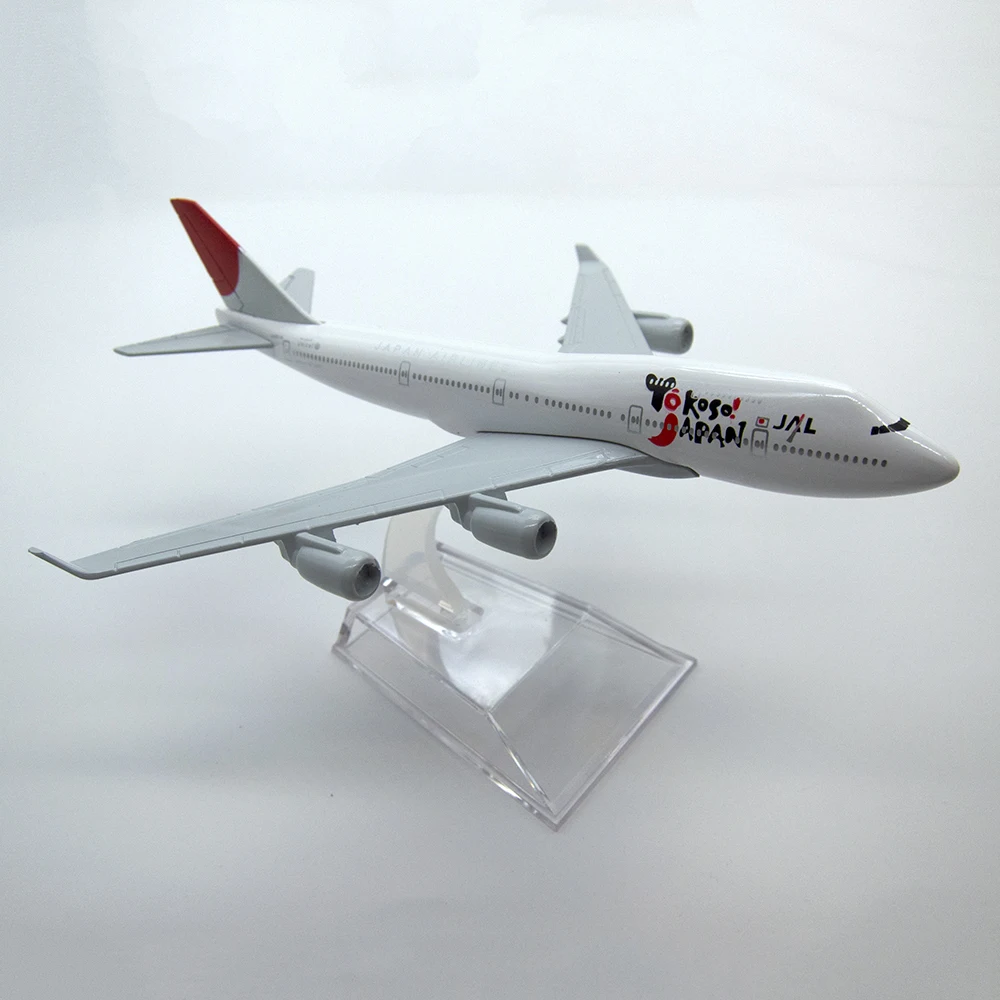 Самолёт в масштабе 1/400 самолёт Боинг 747 Йоко японские авиалинии самолет из сплава