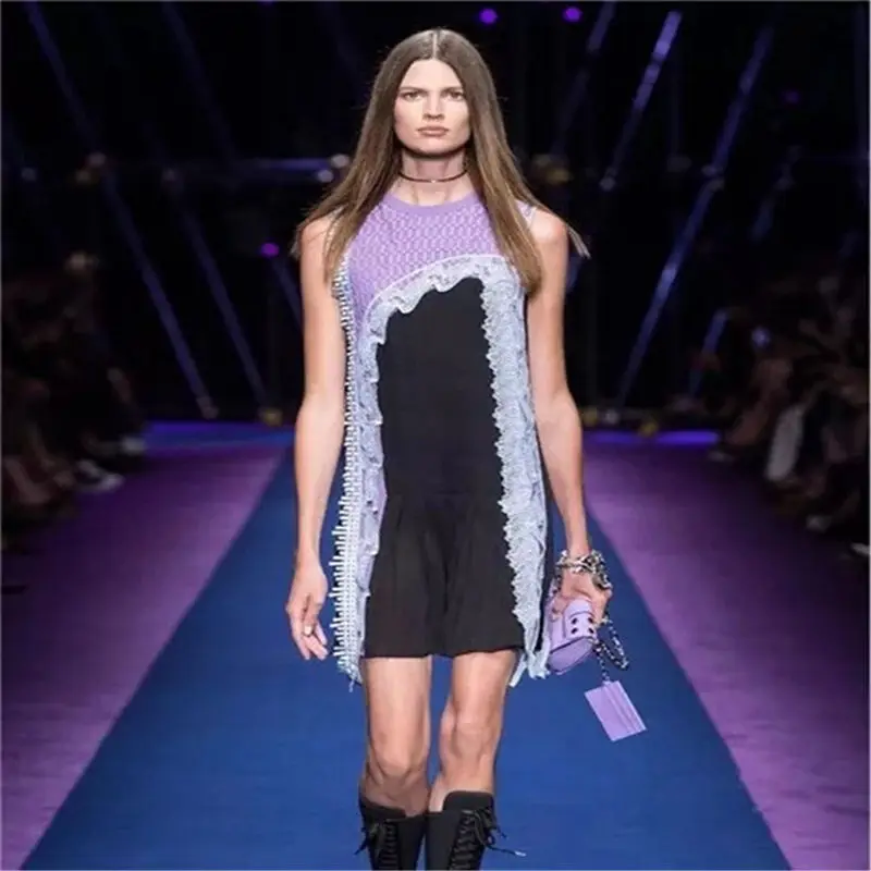 Женское мини-платье с круглым вырезом без рукавов | Женская одежда