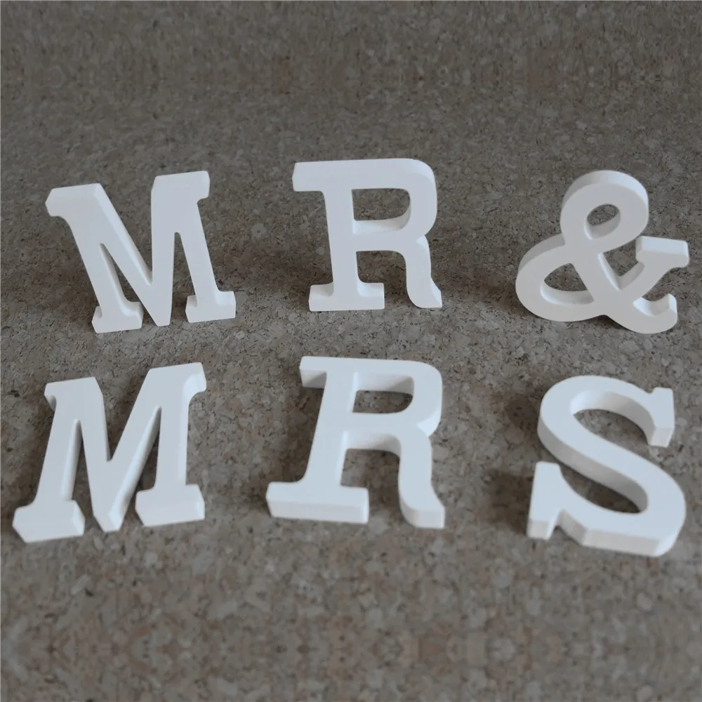 

New Wooden Wood Letters Alphabet Word "family" / " Mr & Mrs " Free Standing for Wedding Party Home Decoration