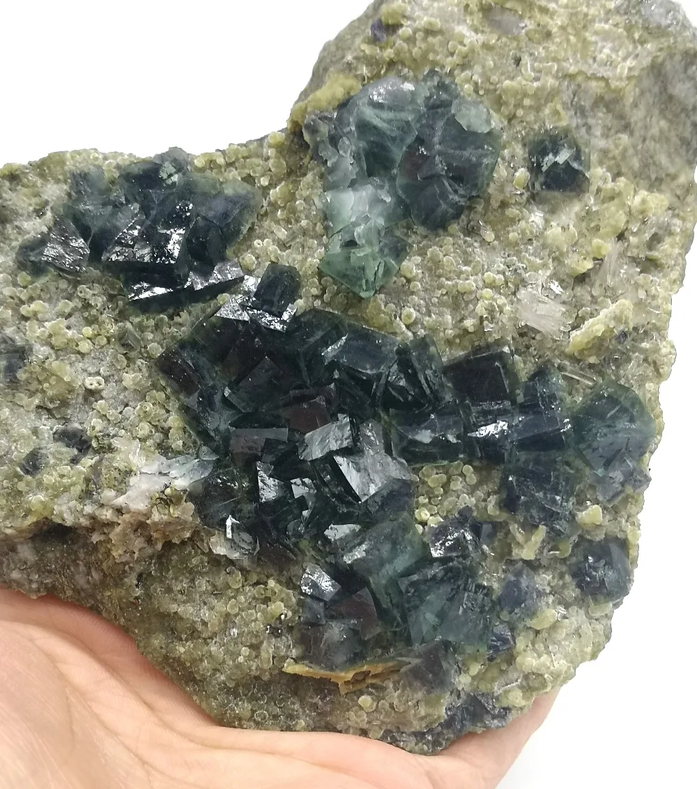 483g натуральный темно зеленый флюоритовая Хрустальная камни и минералы редко