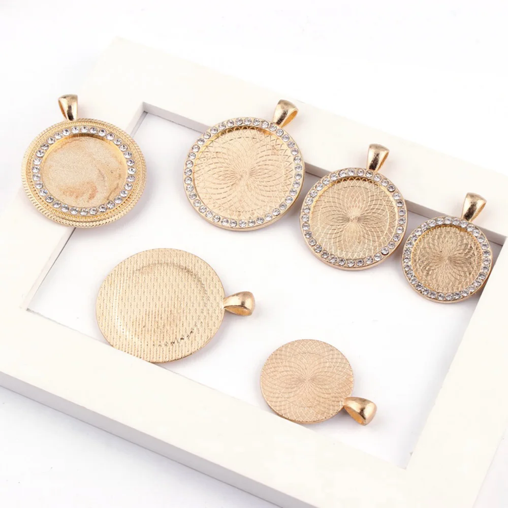 Комплект из 2 предметов с различными шампанское Золотое колье украшением в виде