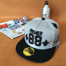 Новая мода мужская панк шляпа с рисунком ежа личность Джаз Snapback Спайк с заклепками колючие Бейсбол Кепки для хип-хоп Рок танец - Цвет: 2