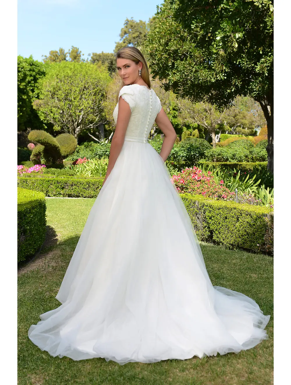 Кружевные Свадебные платья Тюль скромный с рукавами-крылышками V-образным