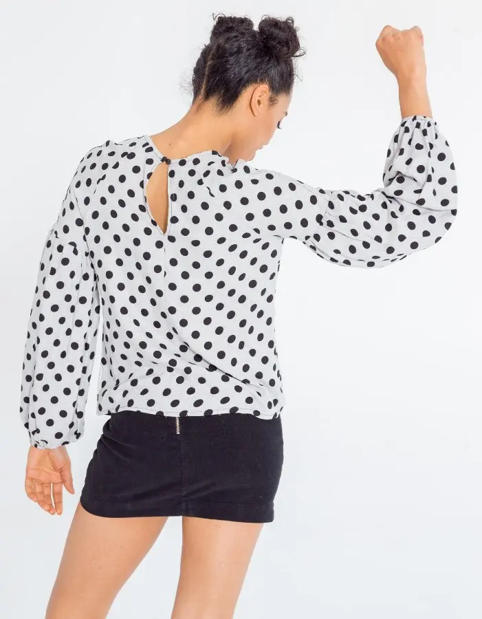 Шана Blusa Magna Abullonada Gris. 74802 801 SS18| |